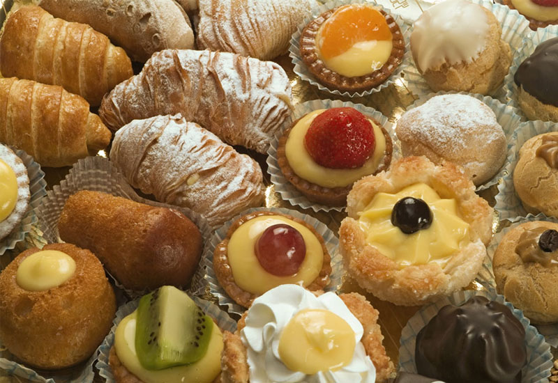 Italian pastries and cakes